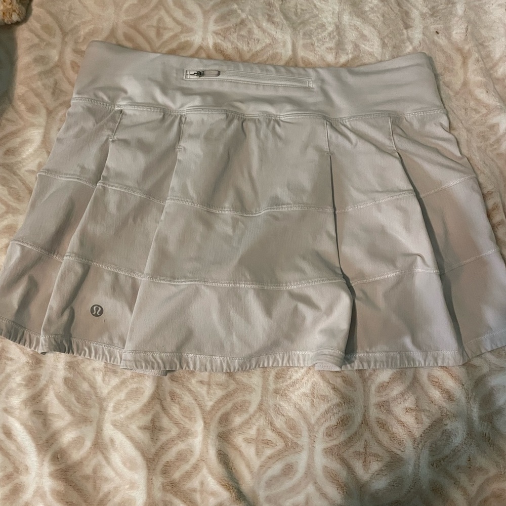 White Lululemon Pace Rival Skirt size 8